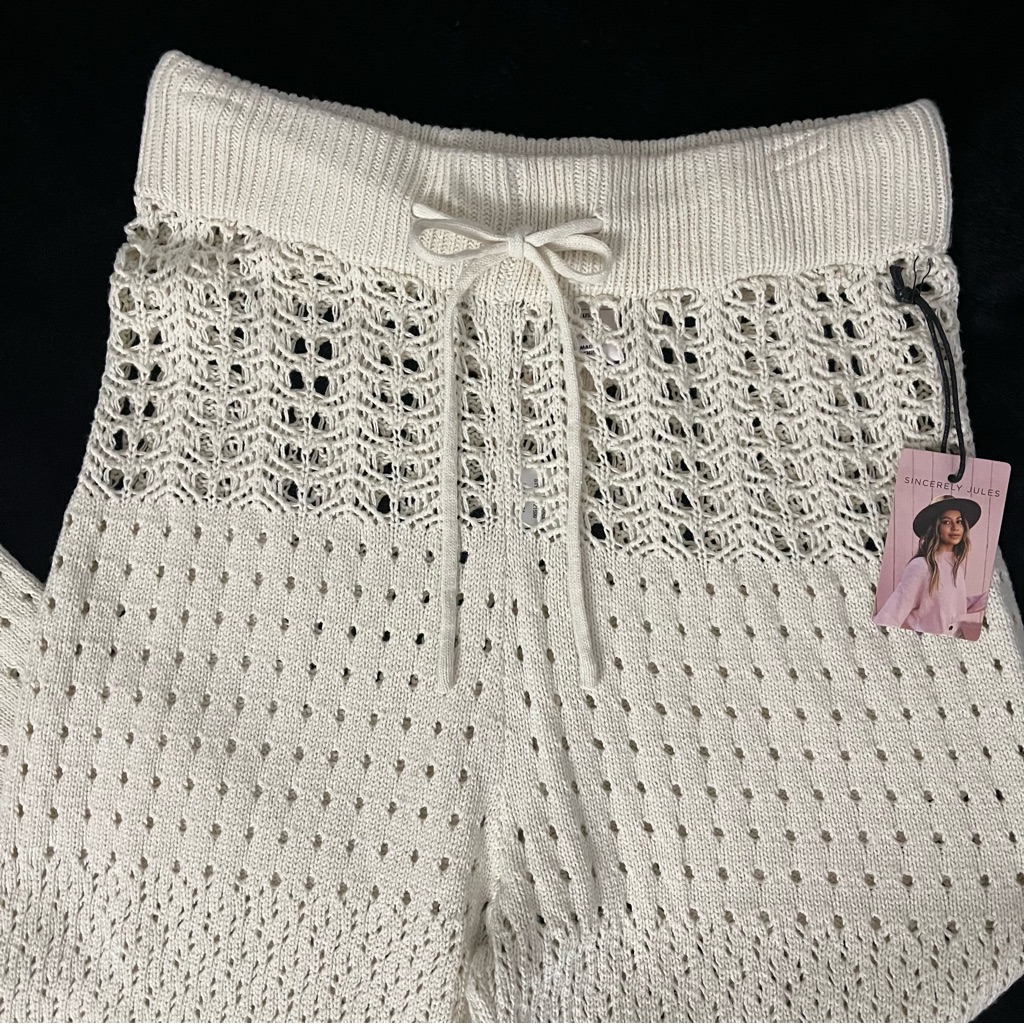 Nwt Sincerely Jules Cream Crochet Bell-Bottom Pants - Sz M — image 3 of 5